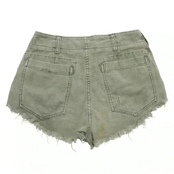 Free People Raw Patched Cutoff Shorts Frayed Hem Military Olive Green Size 0 - Picture 9 of 12